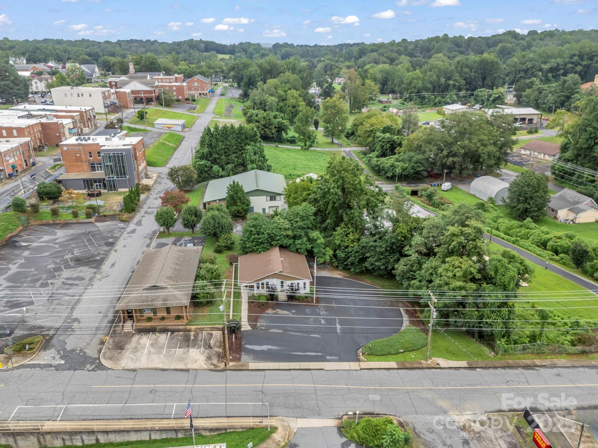 147 E Court Street Rutherfordton NC 28139