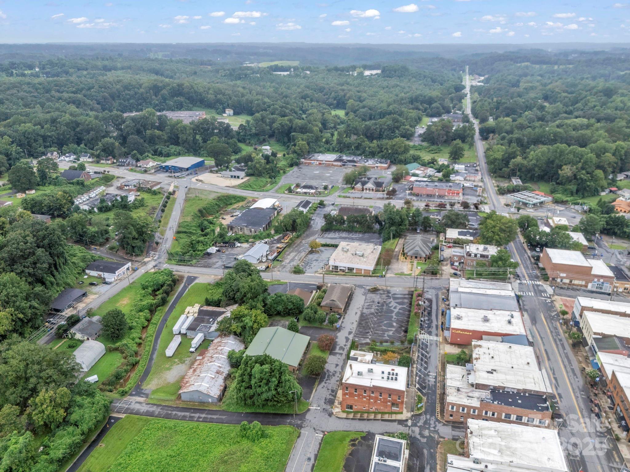 147 E Court Street Rutherfordton NC 28139