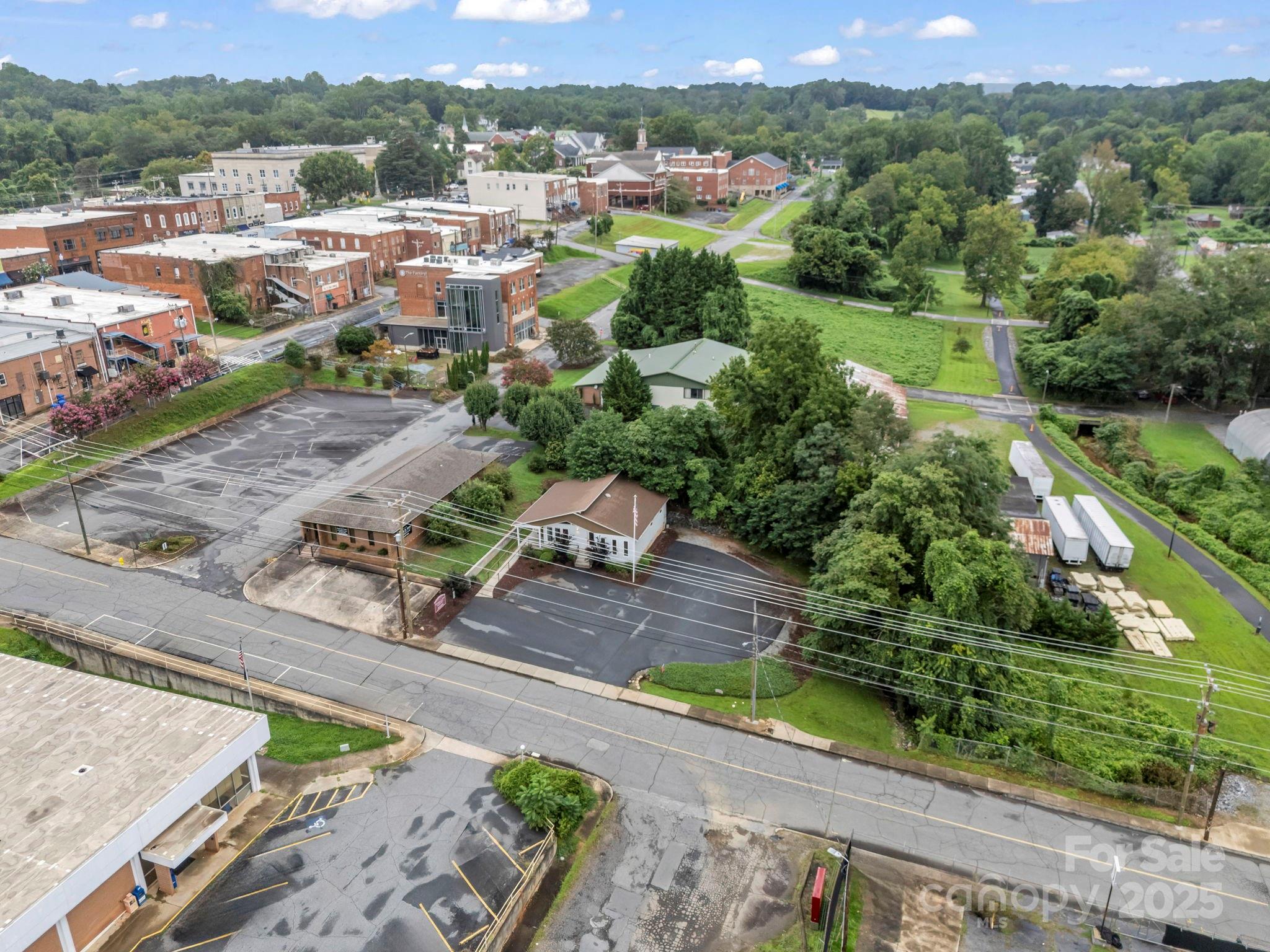 147 E Court Street Rutherfordton NC 28139