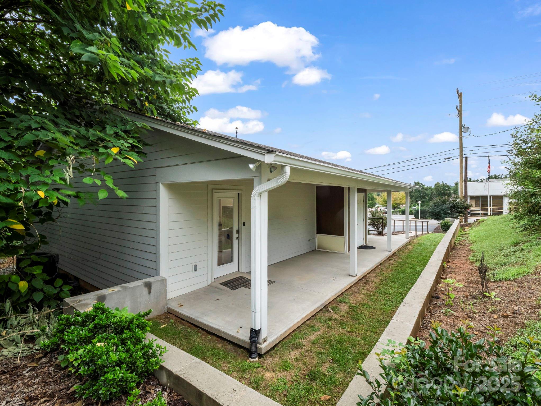 147 E Court Street Rutherfordton NC 28139