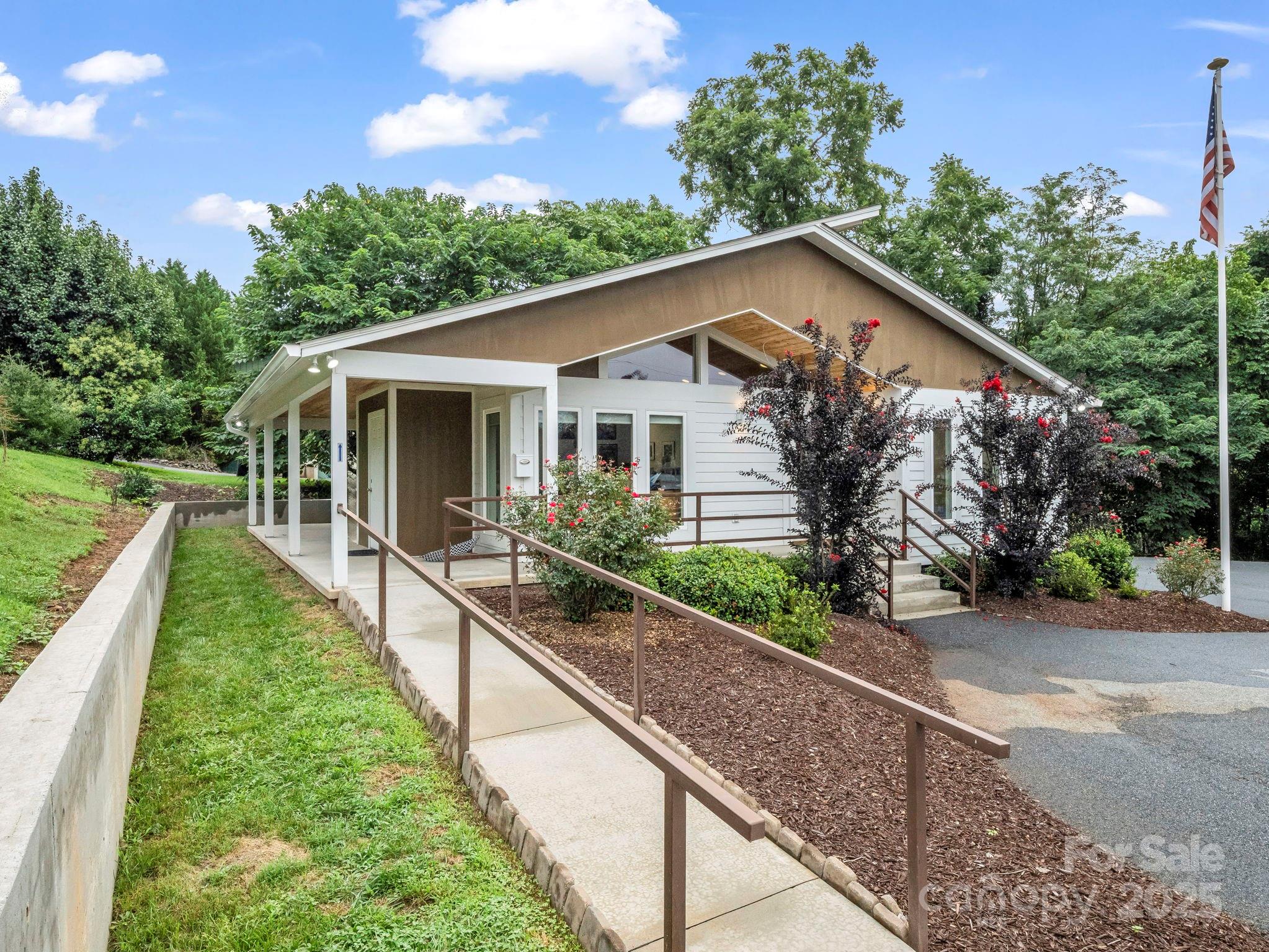 147 E Court Street Rutherfordton NC 28139