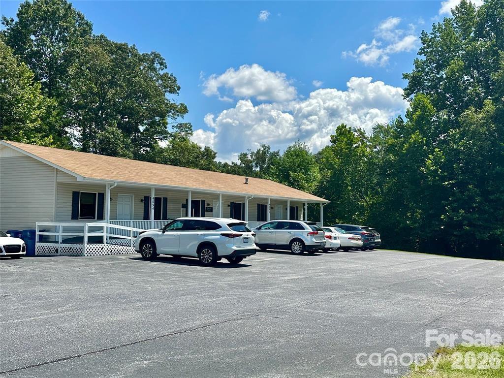 4092/4070 Hickory Boulevard Granite Falls NC 28630