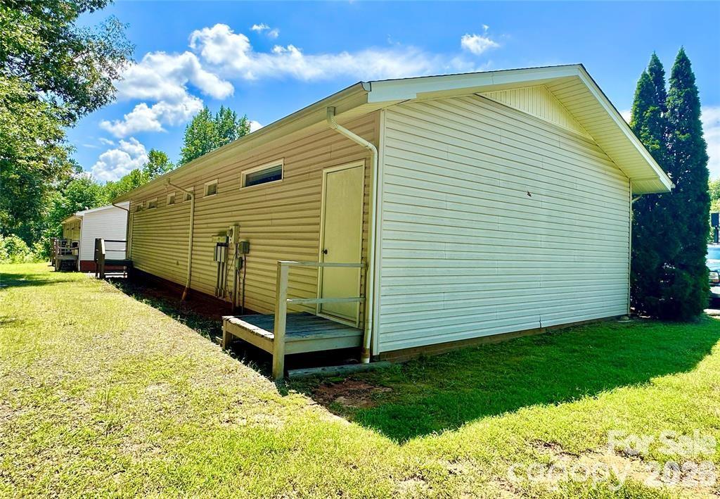 4092/4070 Hickory Boulevard Granite Falls NC 28630