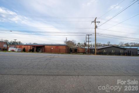 719 Old Lenoir Road Hickory NC 28601