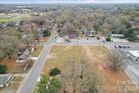 816 S Johnson Street Monroe NC 28112