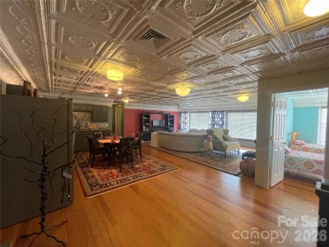 736 S Main Street Burlington NC 27215