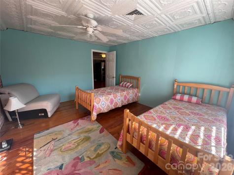 736 S Main Street Burlington NC 27215