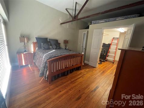 736 S Main Street Burlington NC 27215