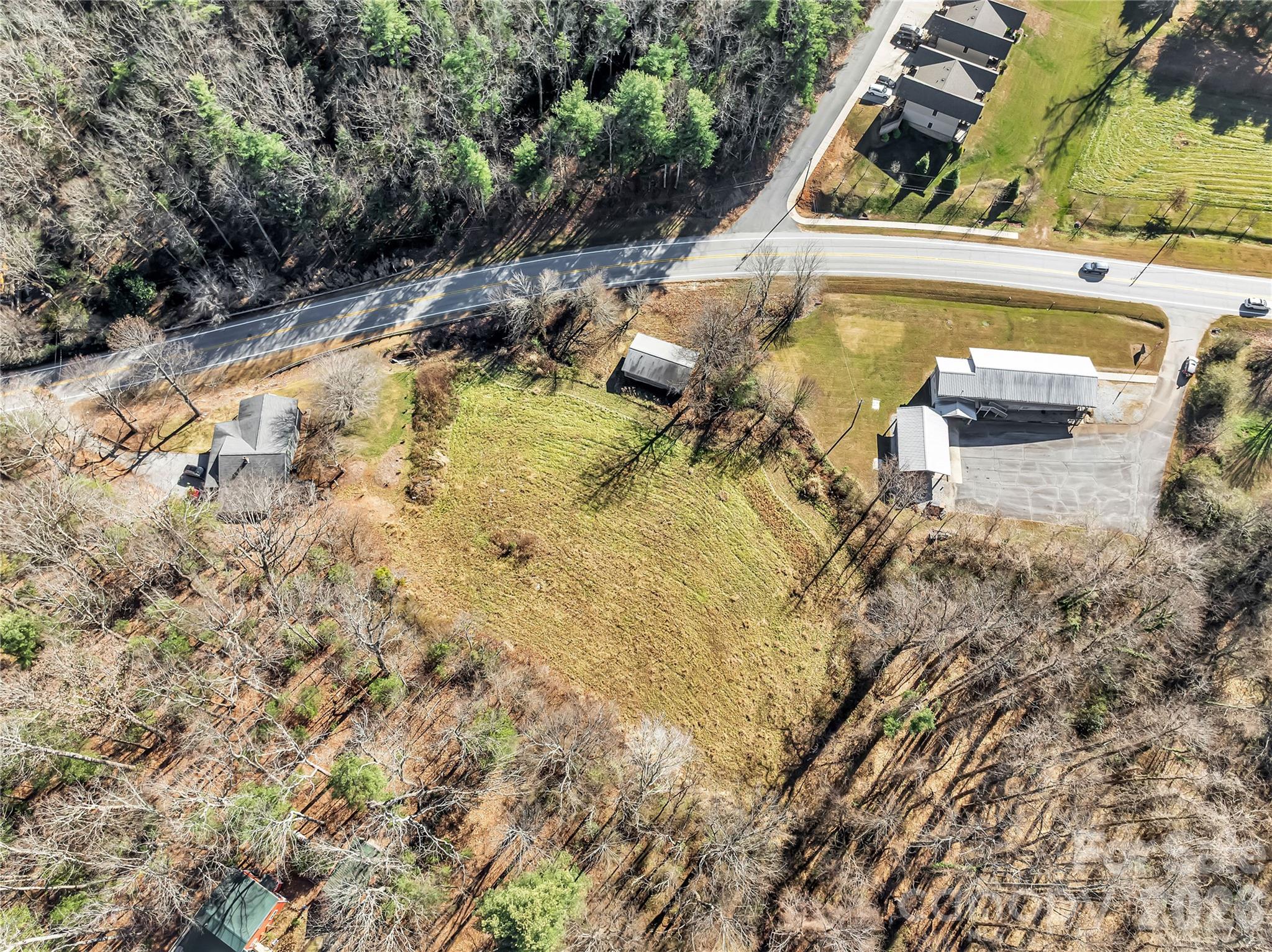 283 Ozone Drive Saluda NC 28773