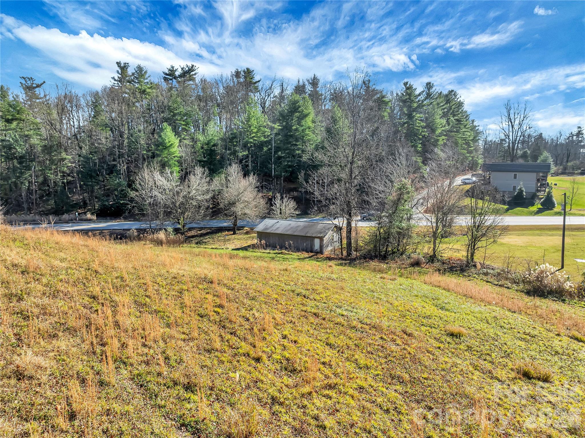 283 Ozone Drive Saluda NC 28773