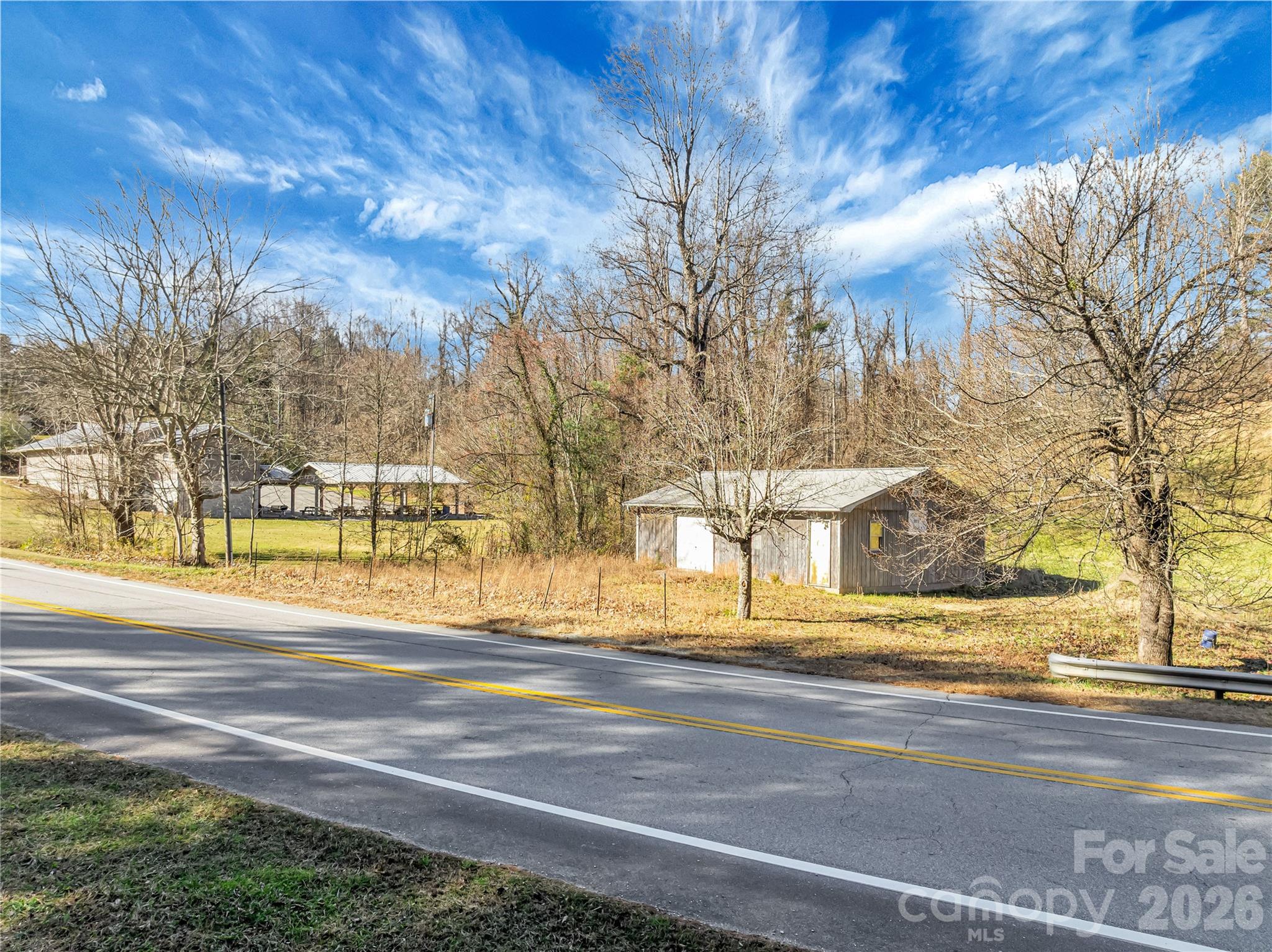 283 Ozone Drive Saluda NC 28773