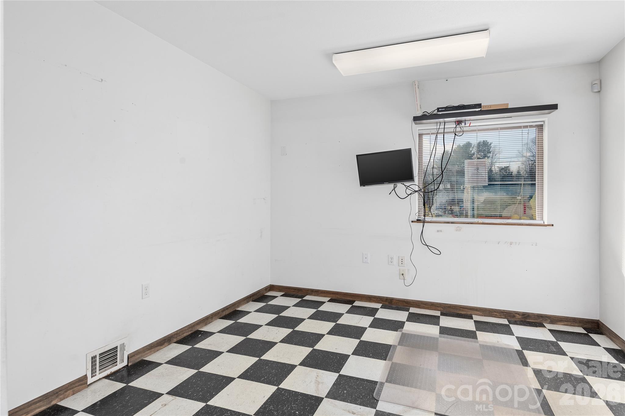 1473 Patton Avenue Asheville NC 28806