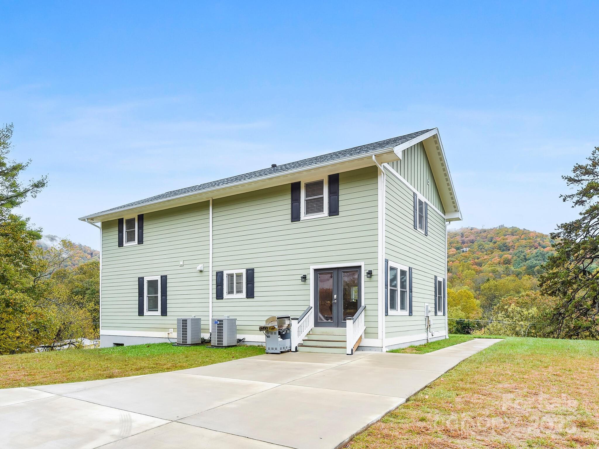 258 Old Weaverville Road Asheville NC 28804