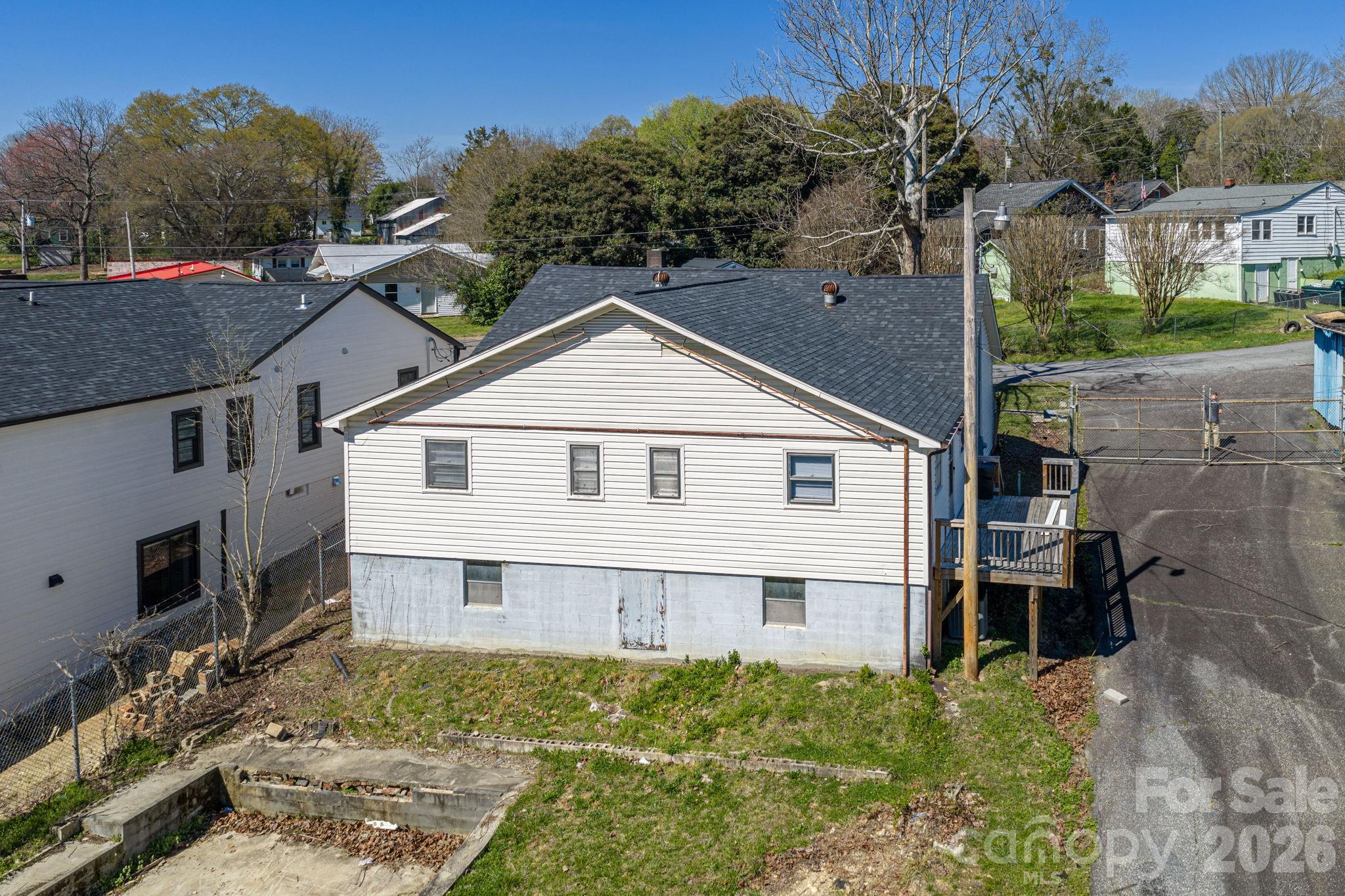 511 Lee Avenue Lincolnton NC 28092