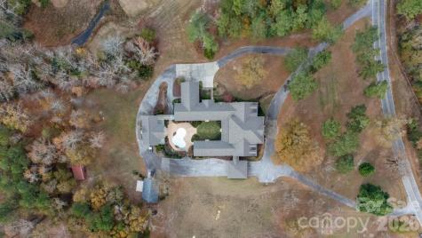393 Youngs Bend Road Kershaw SC 29067