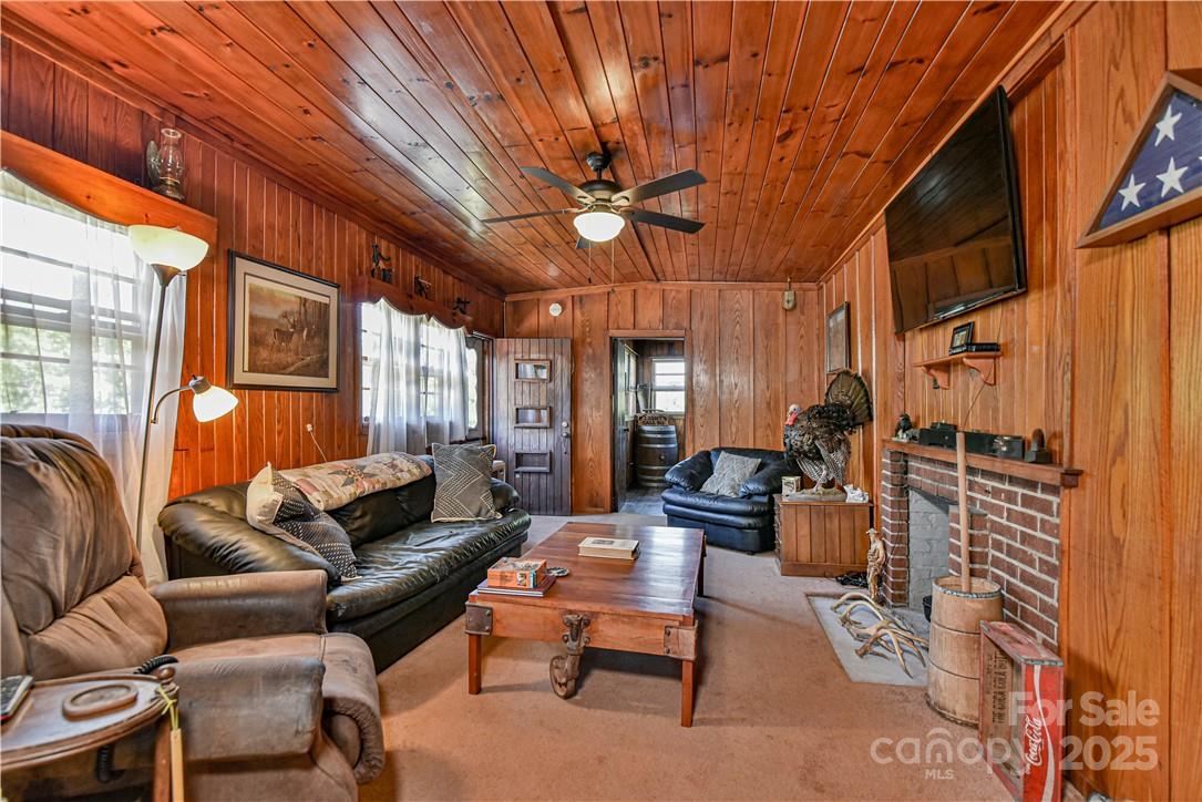 415 Weaverville Road Asheville NC 28804