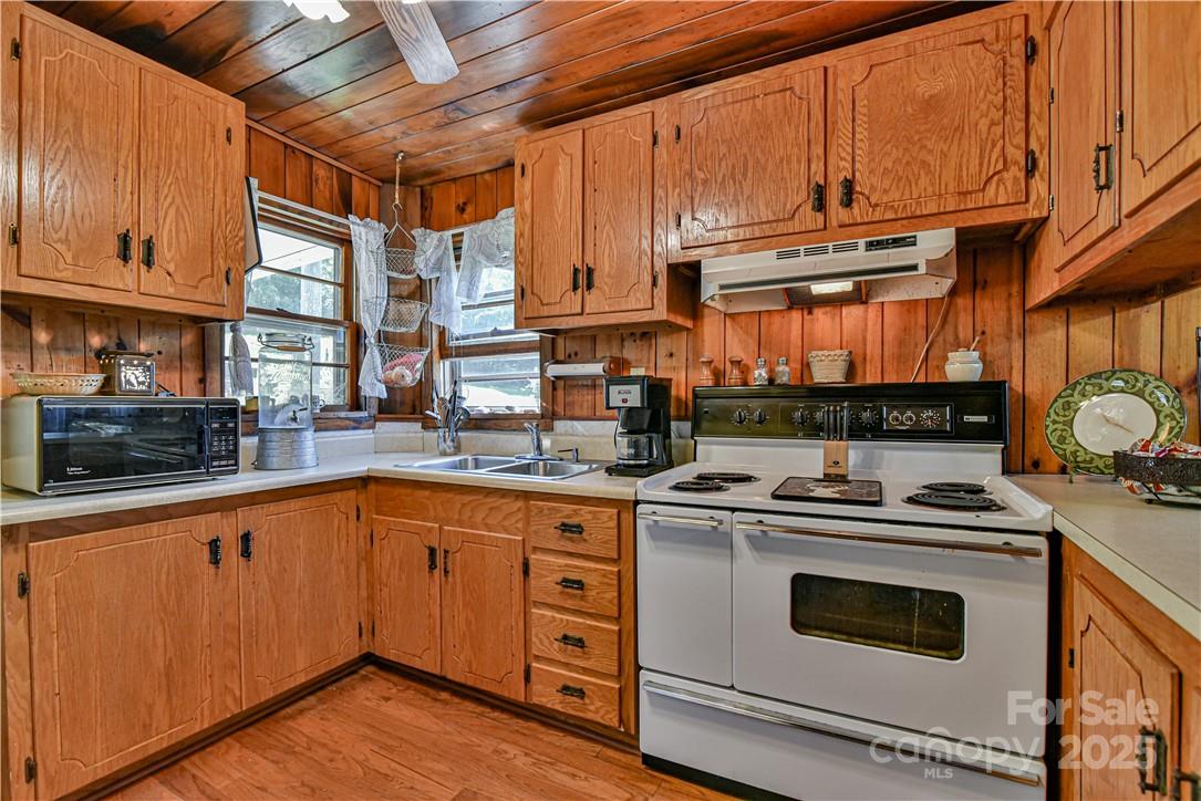 415 Weaverville Road Asheville NC 28804