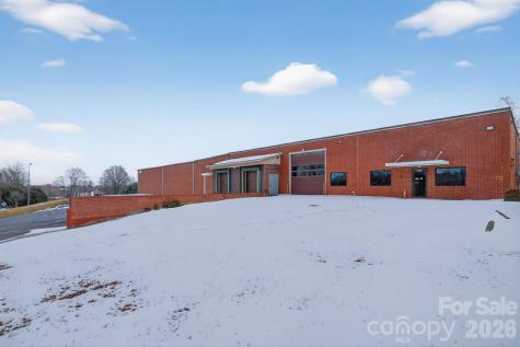 2146 Highland Avenue NE Hickory NC 28601