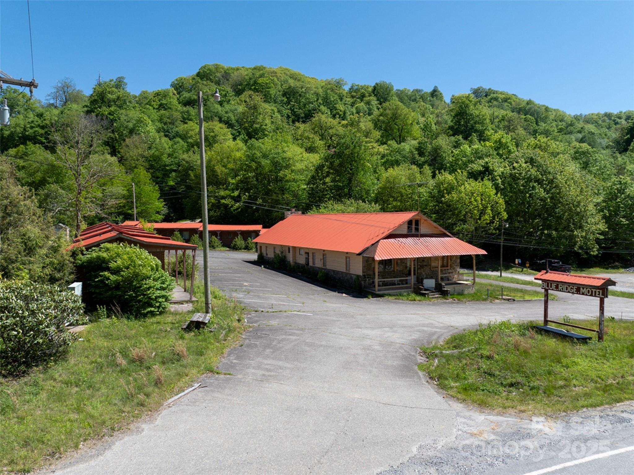 11242 Us 19 Highway Maggie Valley NC 28751