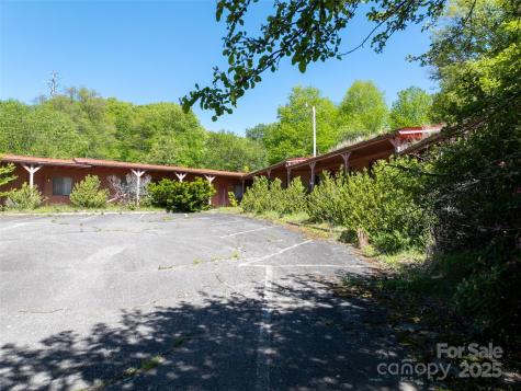11242 Us 19 Highway Maggie Valley NC 28751
