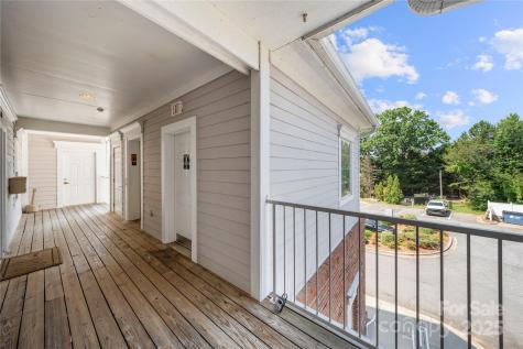 575 Davidson Gateway Drive Davidson NC 28036