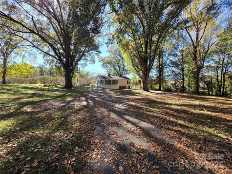 2760 W Franklin Boulevard Gastonia NC 28052