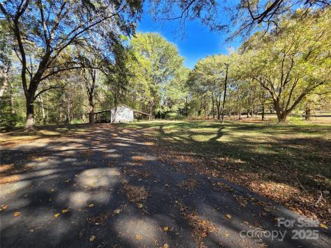 2760 W Franklin Boulevard Gastonia NC 28052