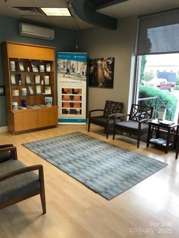 317 N King Street Hendersonville NC 28792