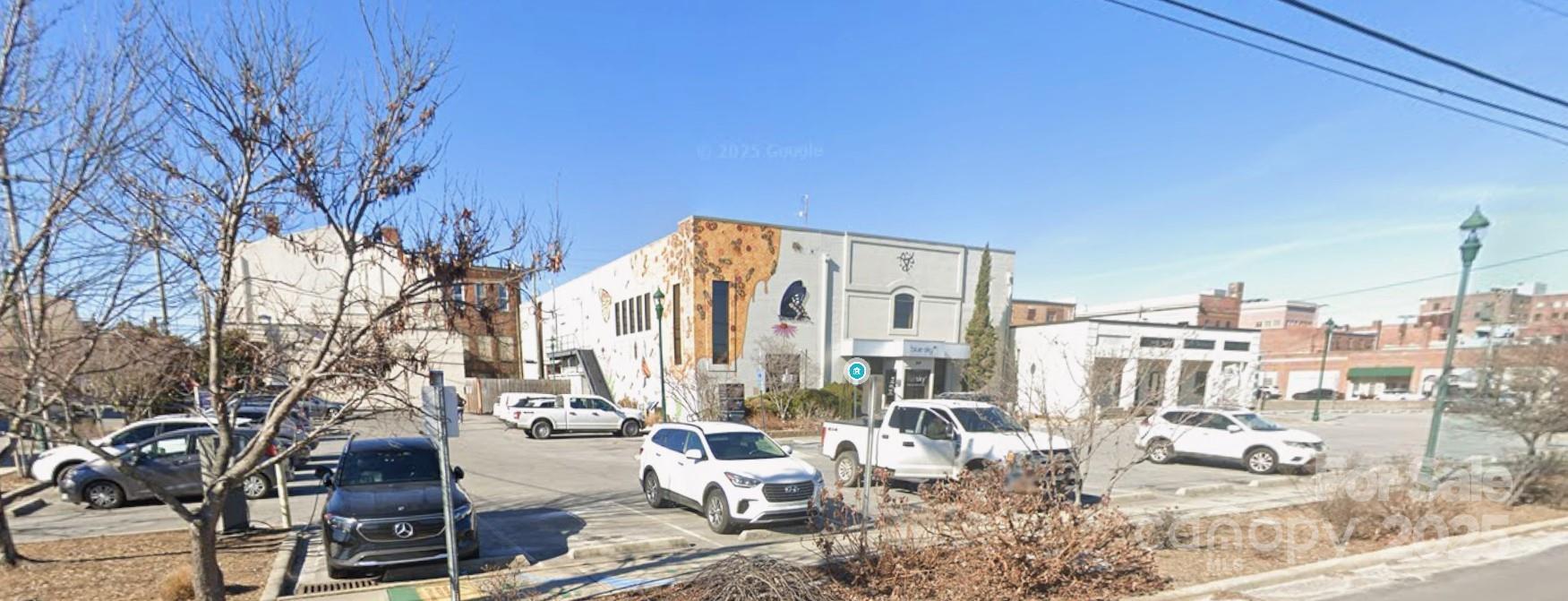 317 N King Street Hendersonville NC 28792