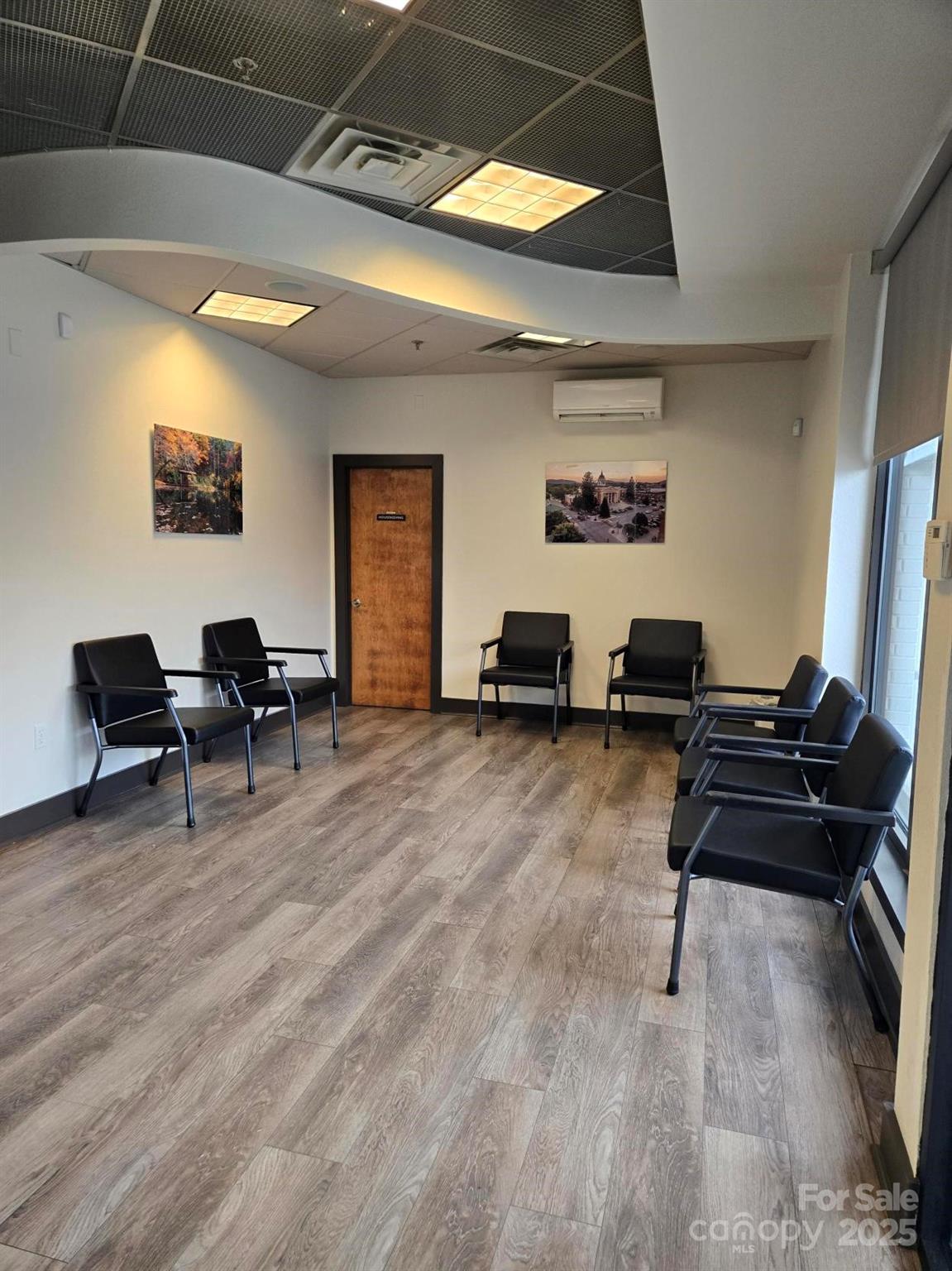 317 N King Street Hendersonville NC 28792