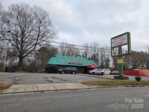 1023 Shelton Avenue Statesville NC 28677
