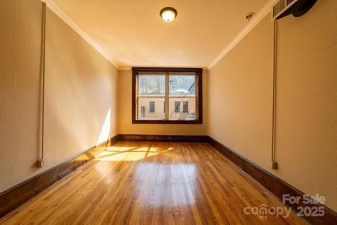 562 W Main Street Sylva NC 28779