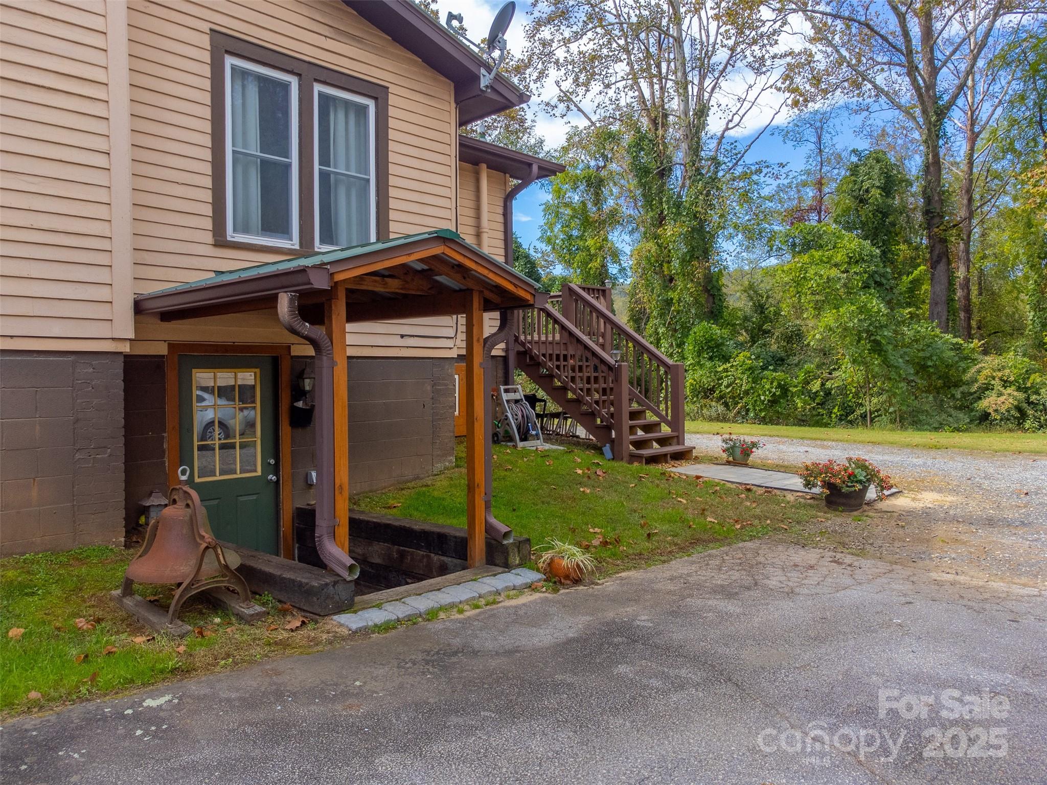3074/3050 Old Cullowhee Road Cullowhee NC 28723