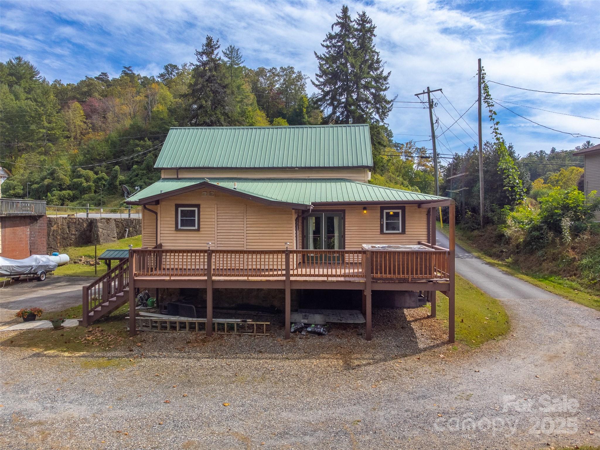 3074/3050 Old Cullowhee Road Cullowhee NC 28723