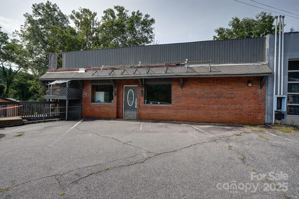3074/3050 Old Cullowhee Road Cullowhee NC 28723