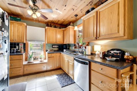 3074/3050 Old Cullowhee Road Cullowhee NC 28723