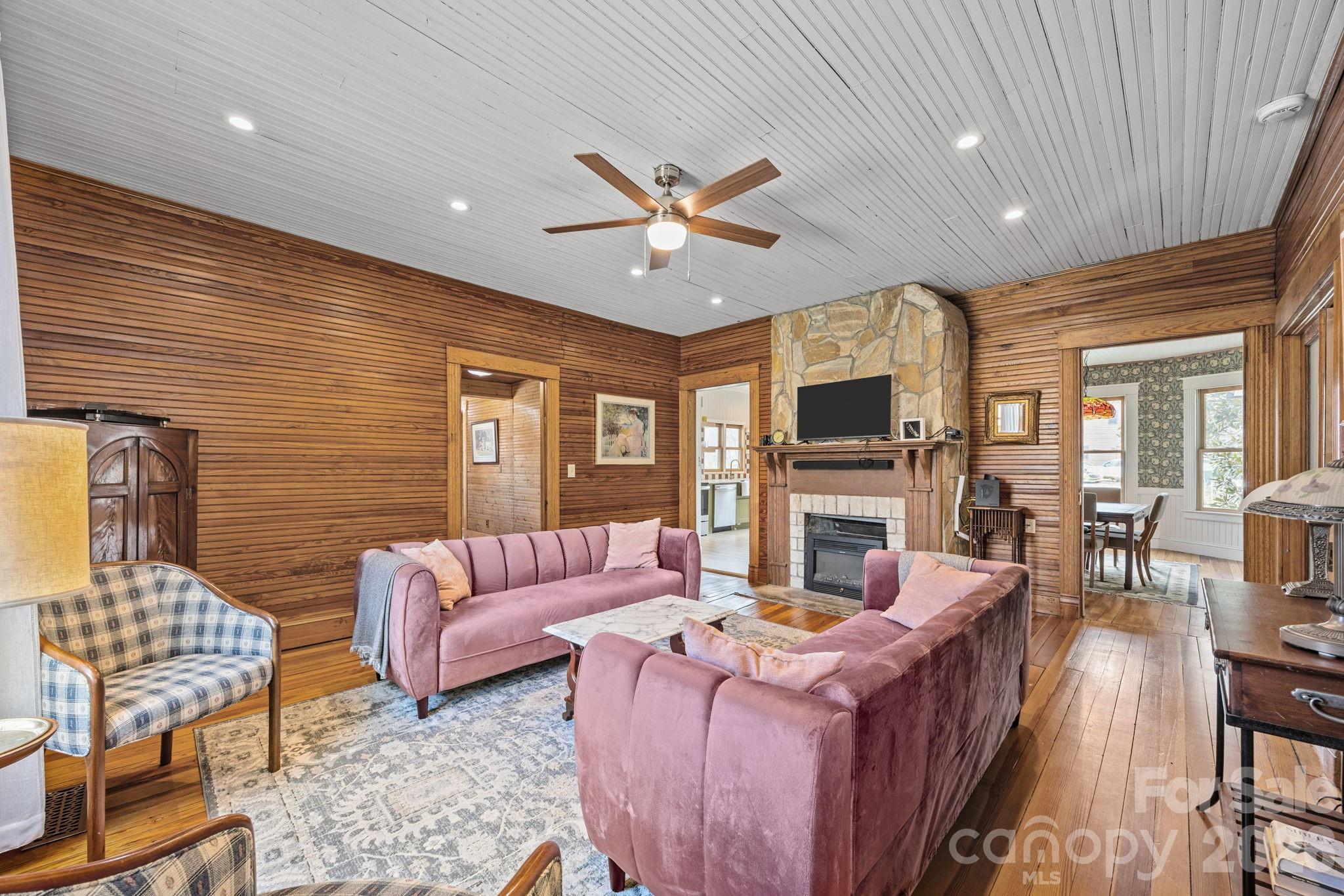 615 Rose Hill Road Asheville NC 28803