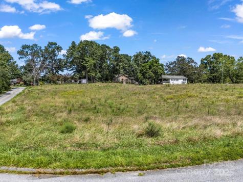 410 Freeman Street Hendersonville NC 28792
