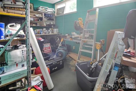 318 Laurel Avenue Grover NC 28073