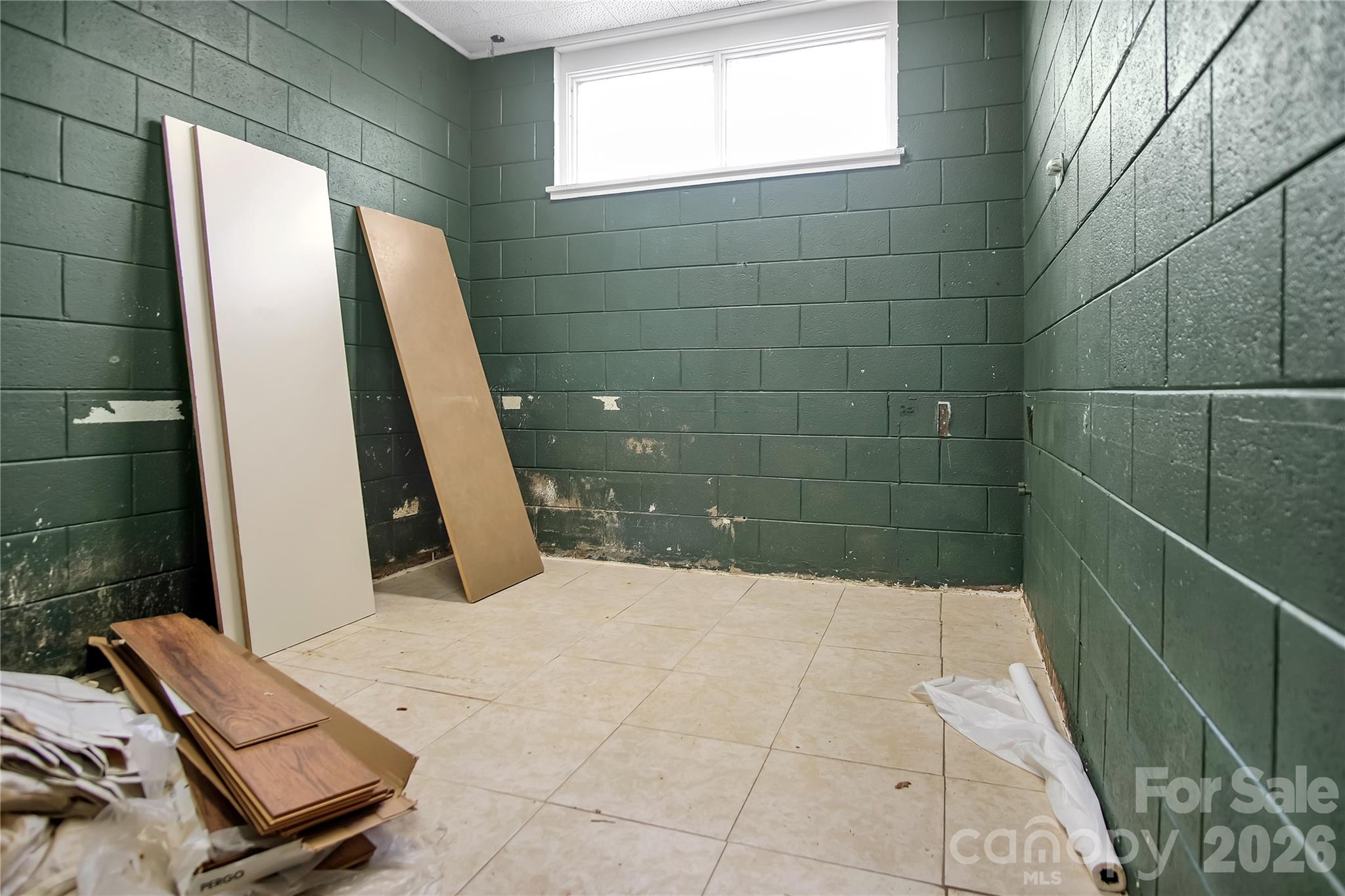 318 Laurel Avenue Grover NC 28073