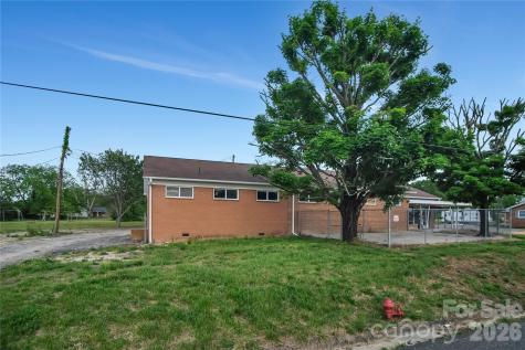 318 Laurel Avenue Grover NC 28073