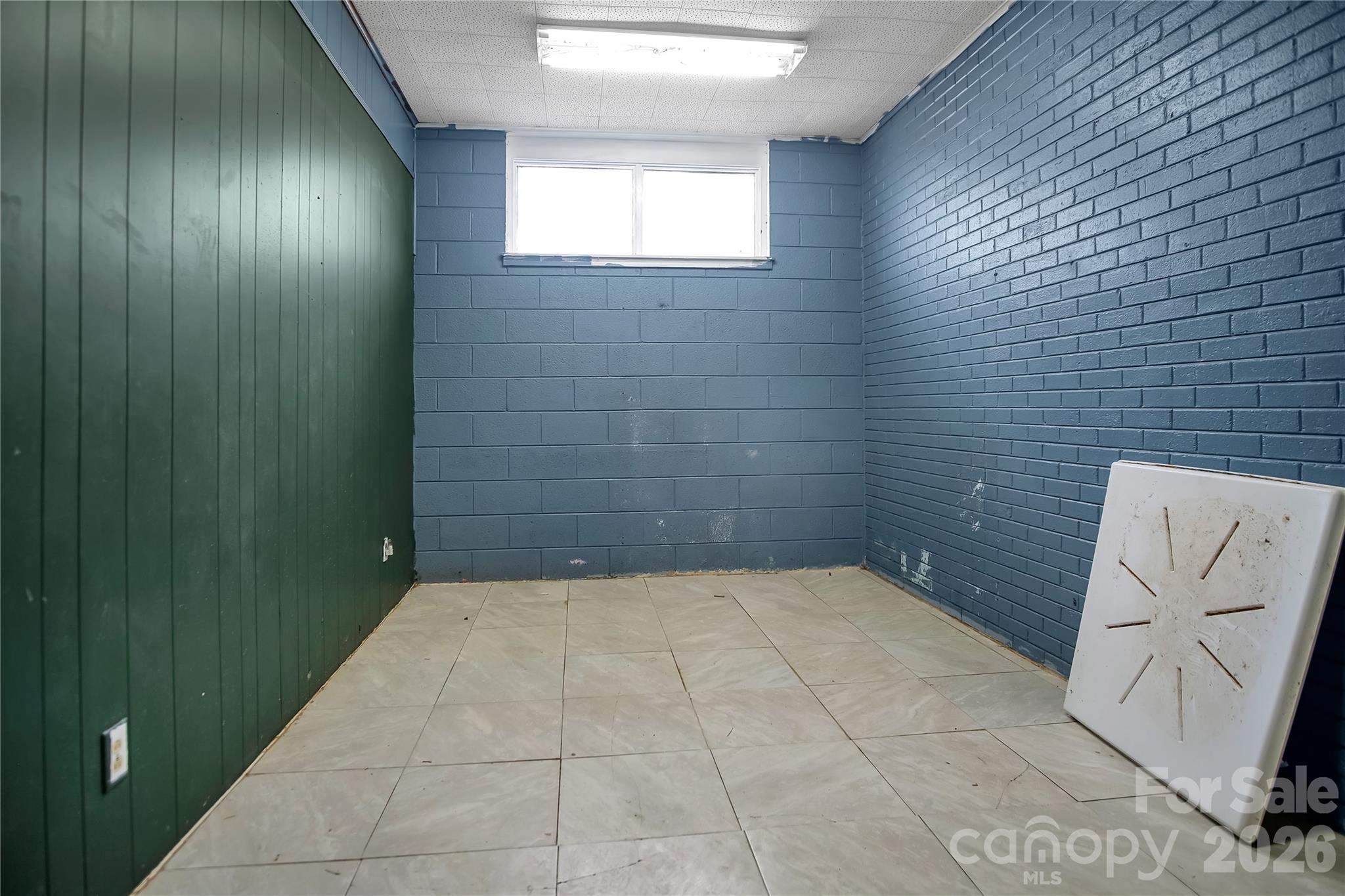 318 Laurel Avenue Grover NC 28073