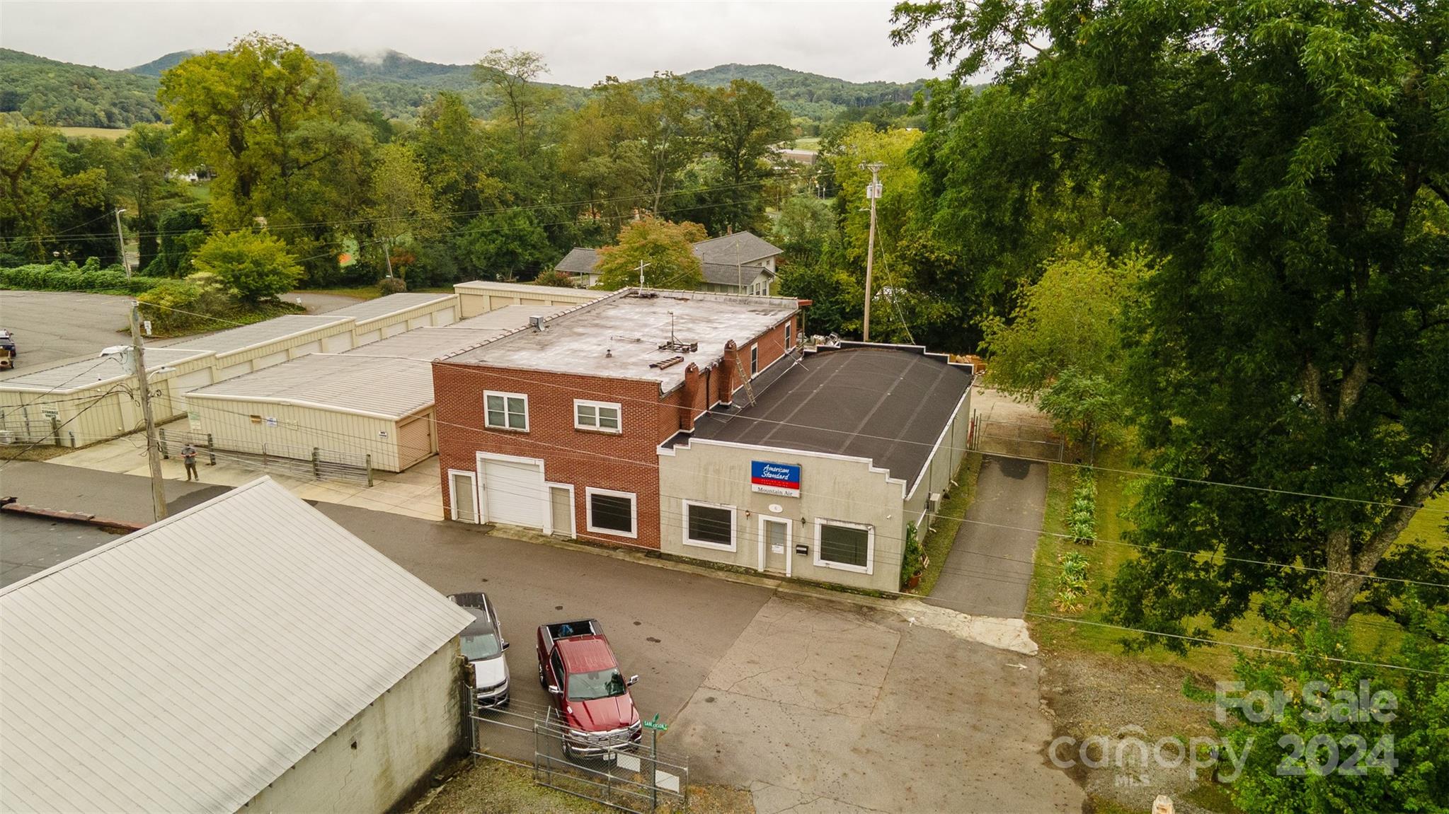 6 Sanderson Street Hayesville NC 28904