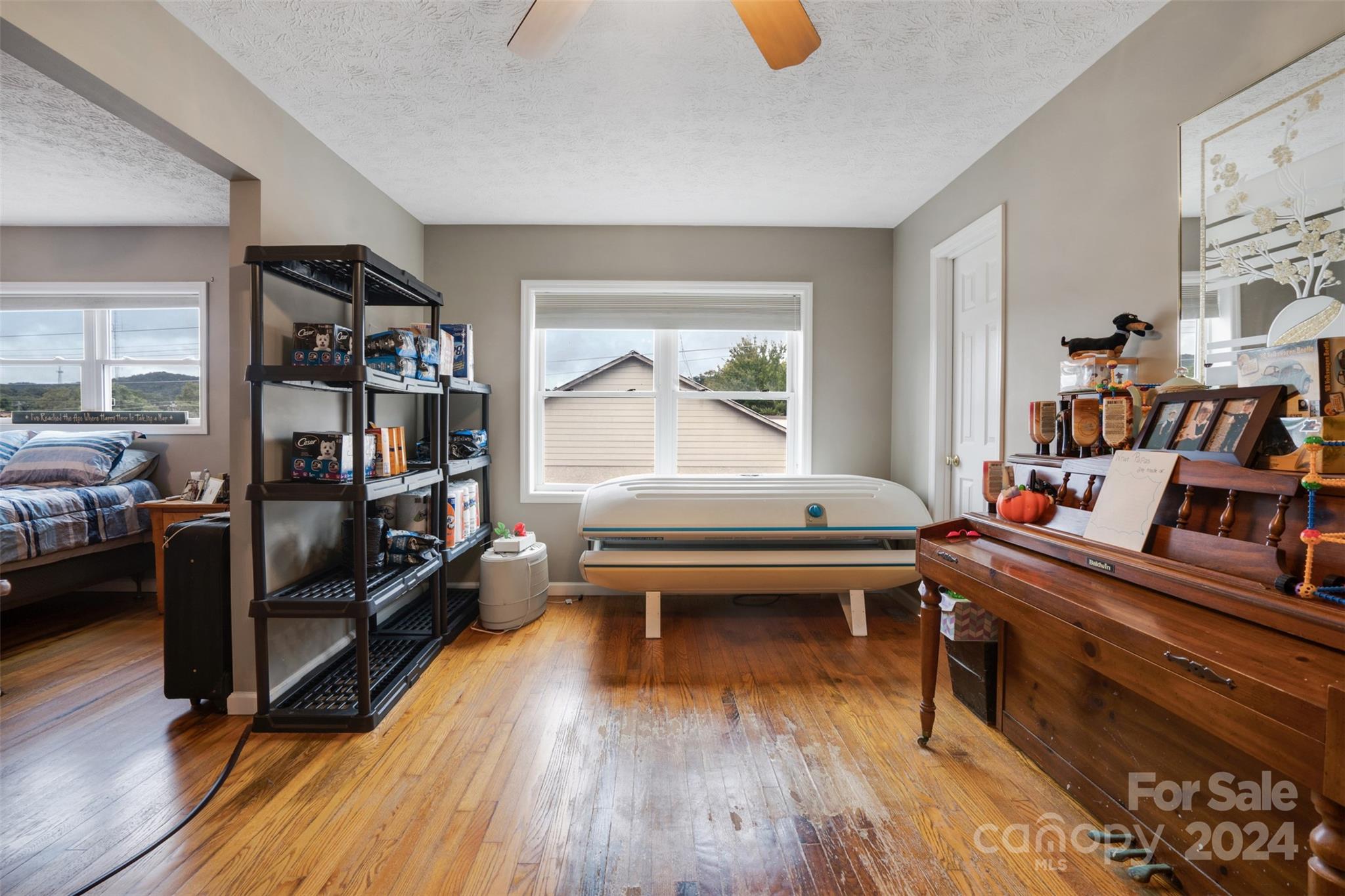 6 Sanderson Street Hayesville NC 28904