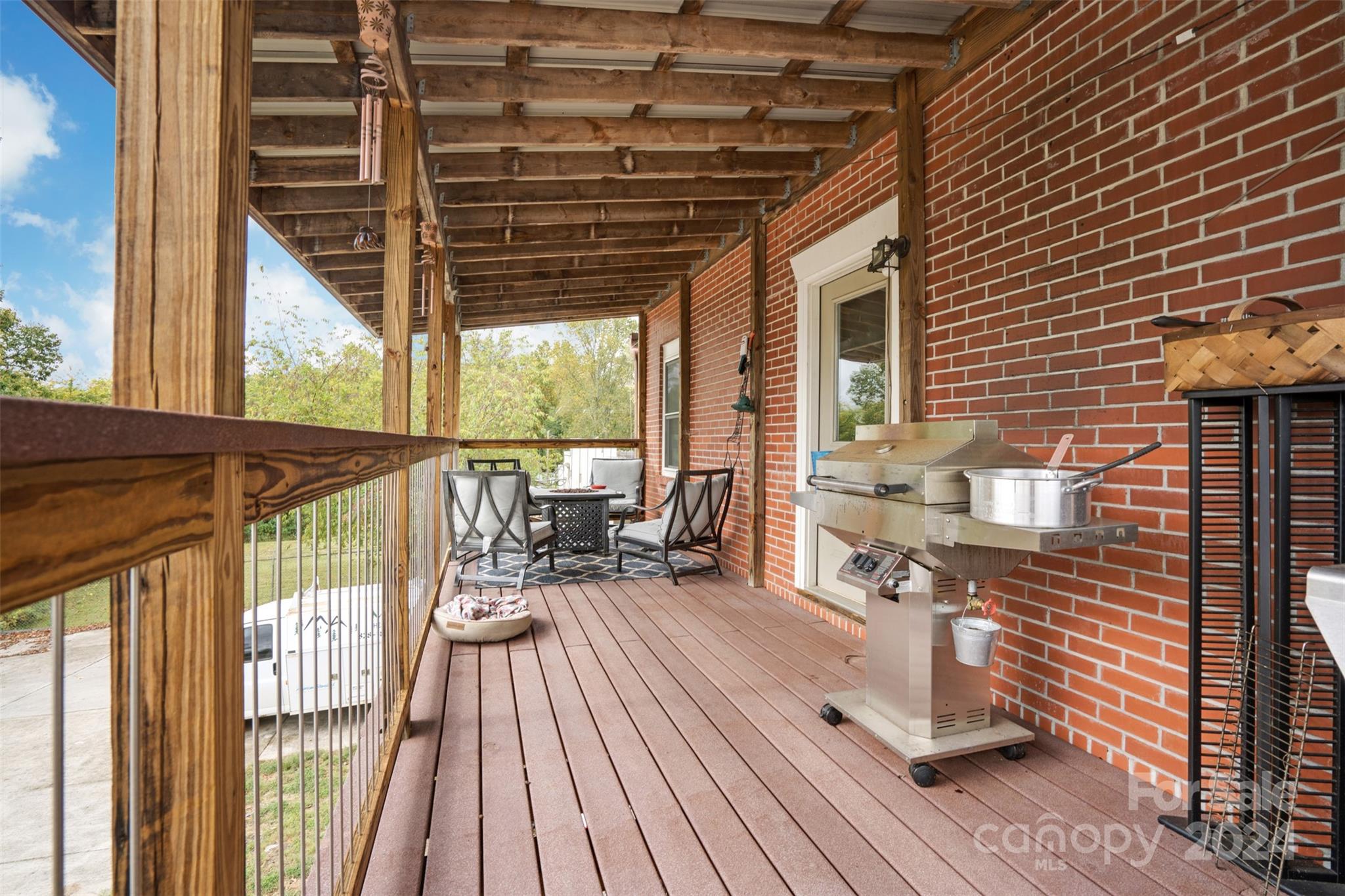 6 Sanderson Street Hayesville NC 28904