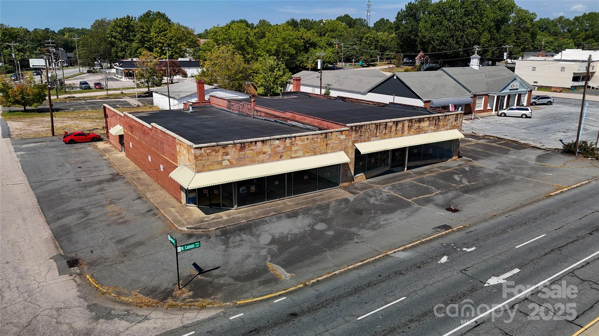 655, 651 N Cannon Boulevard Kannapolis NC 28083