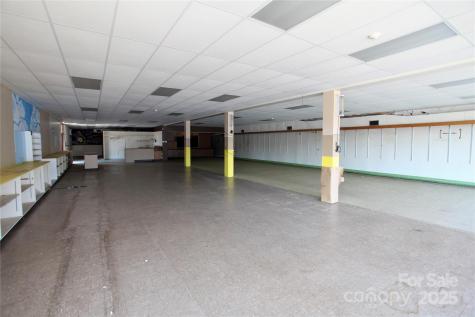 655, 651 N Cannon Boulevard Kannapolis NC 28083