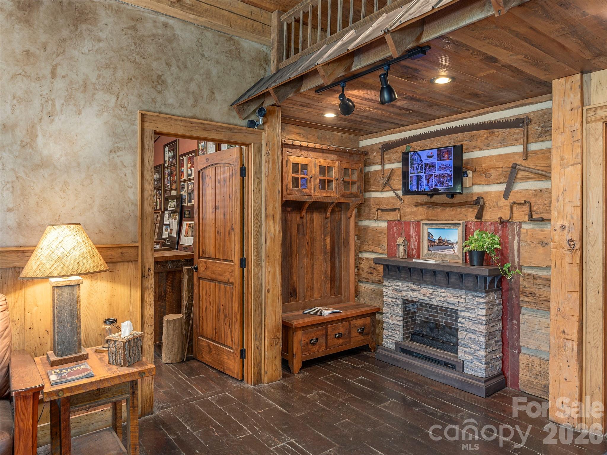 635 Sonoma Road Waynesville NC 28786
