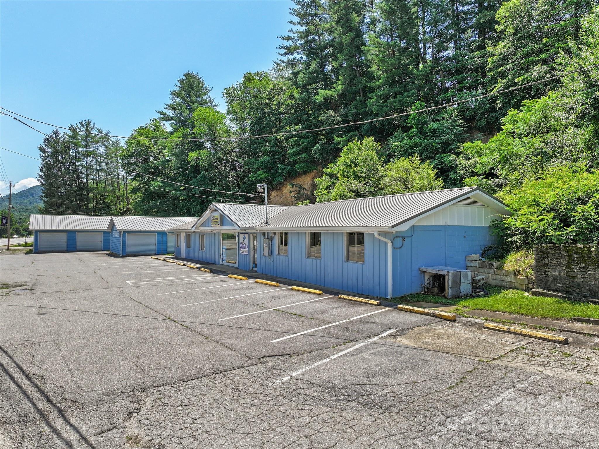 8275 Carolina Boulevard Clyde NC 28721