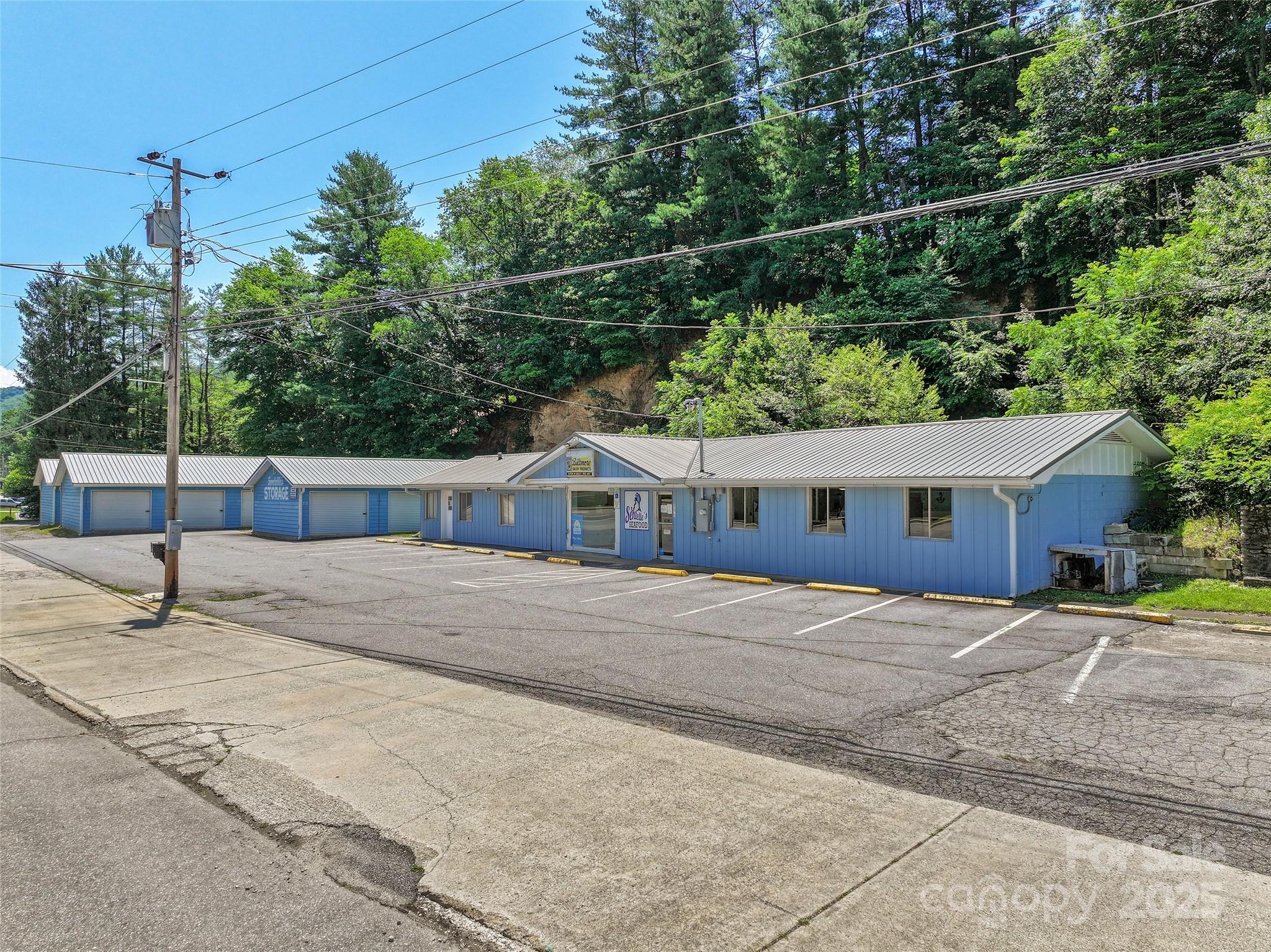 8275 Carolina Boulevard Clyde NC 28721